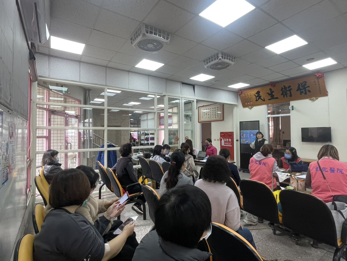 114年2月16日心理諮商宣導~有情緒上的問題記得預約諮商! 相本