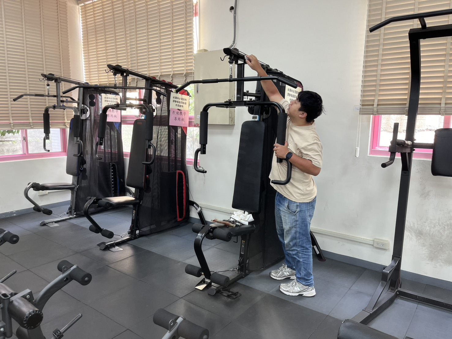 115年6月3日不老健身房進行器材定期保養維修 相本